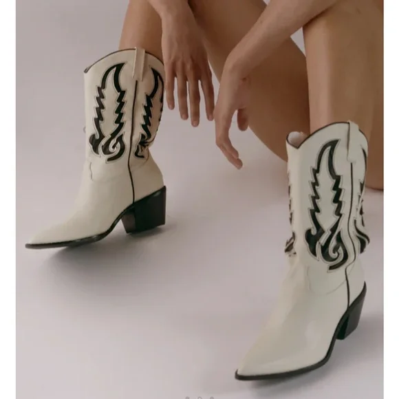 NORVA COWBOY BOOTS - BONE-BLACK CONTRAST - Picture 1 of 9